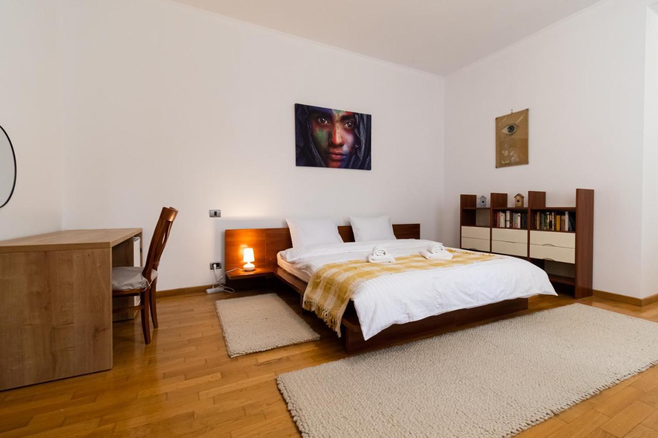 Residence 48 Beautiful Building Within Moments From The Old Town Of Brasov Exterior photo