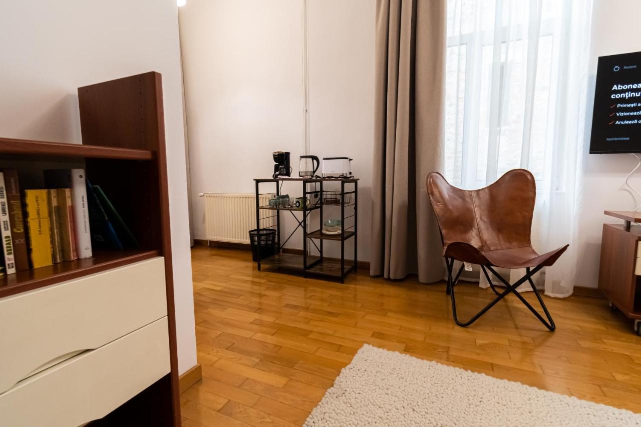 Residence 48 Beautiful Building Within Moments From The Old Town Of Brasov Exterior photo